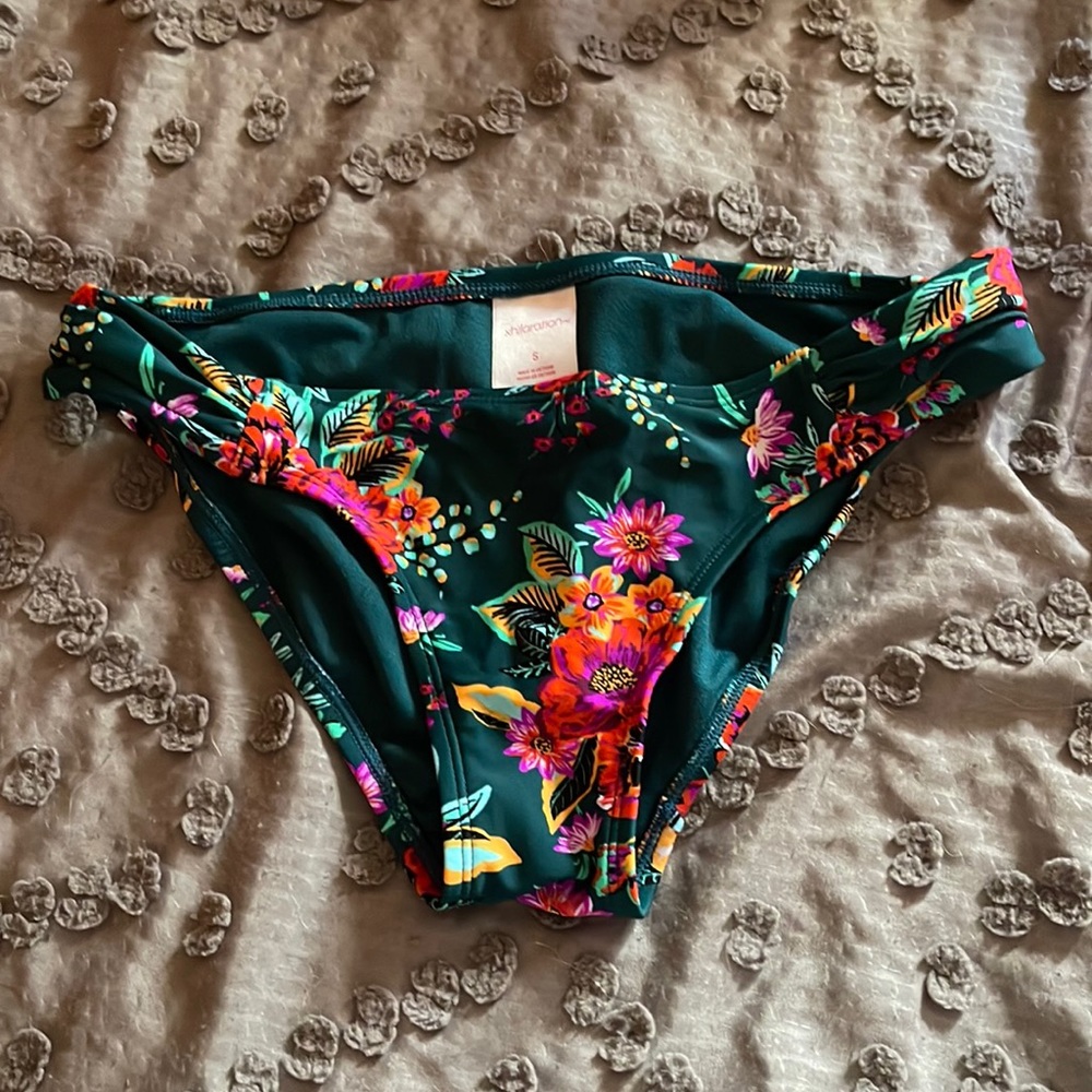 Bikini bottoms